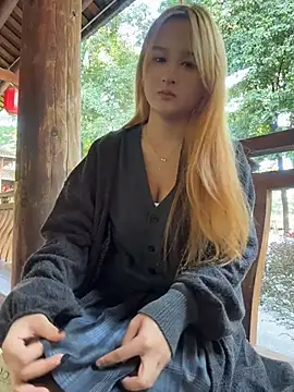 yuki june online show from 24, 11, 2025