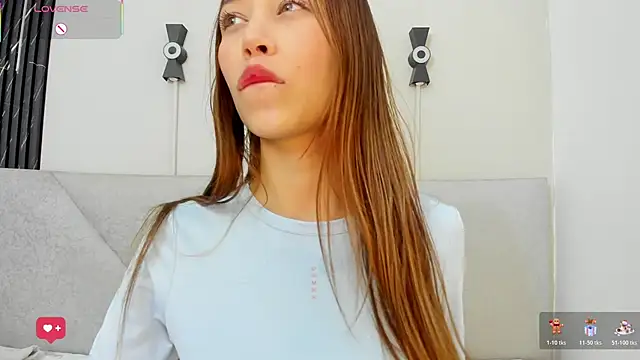 Naomi Rousse online show from 3, 12, 2025