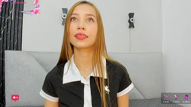 Naomi Rousse online show from 3, 3, 2026