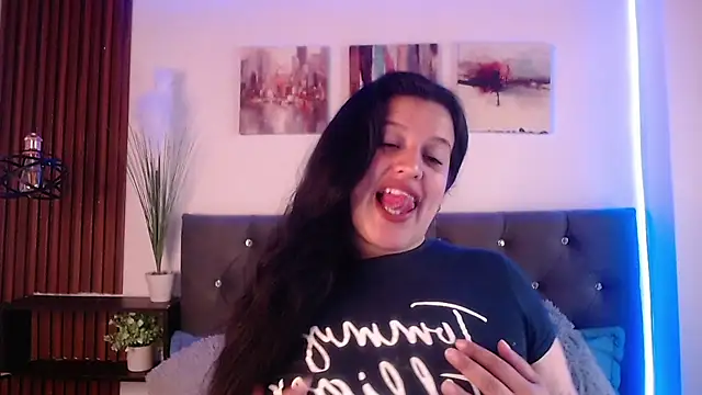 Andrea secret  online show from 12, 11, 2025