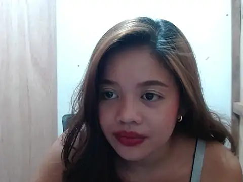 yoursexyladyLory19 online show from 16, 11, 2025