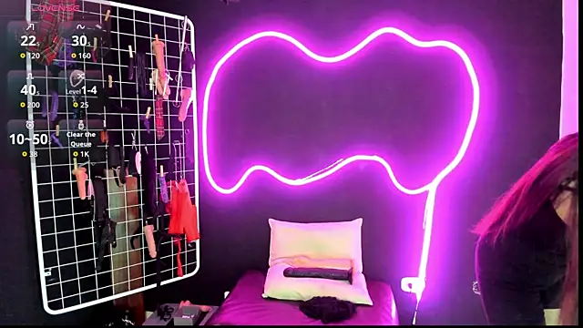 Snapshot of Mistress_Megan_BDSM chatting on 5, 11, 2025 Mistress Megan BDSM online show from 5, 11, 2025