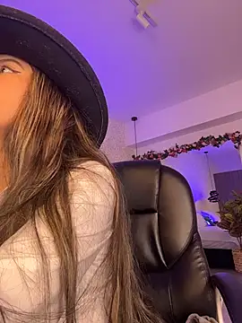 EMILIIA RICHTER   online show from 16, 3, 2026