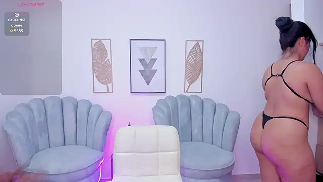 Mila blaze online show from 19, 10, 2025