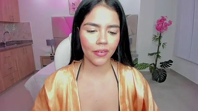Mila blaze online show from 26, 9, 2025