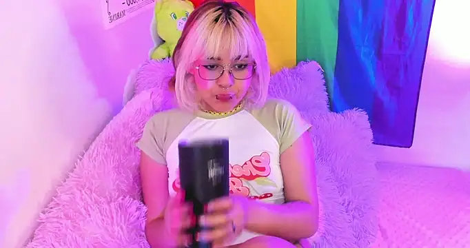 NekoWaifu online show from 5, 11, 2025