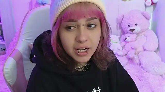 NekoWaifu online show from 19, 4, 2026