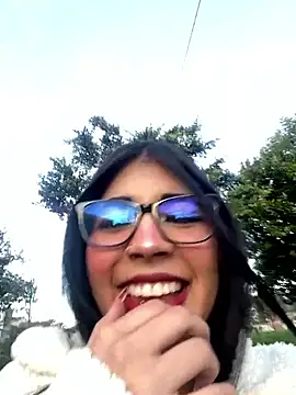 -Dannii- online show from 25, 9, 2025