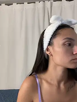 MiaKane99 online show from 7, 1, 2026