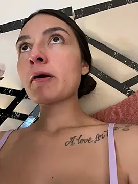 MiaKane99 online show from 22, 4, 2026