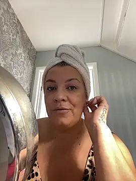 PoppyPrincessxox online show from 2, 10, 2025