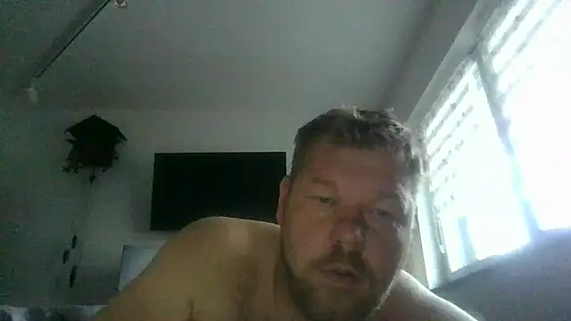 Snapshot of fetter_Daddy_Berlin chatting on 26, 9, 2025 fetter Daddy Berlin online show from 26, 9, 2025