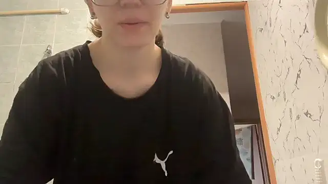 MargarettNewbie online show from 27, 9, 2025