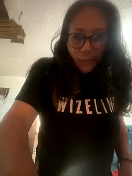 Lisa Squirt Hot online show from 23, 9, 2025