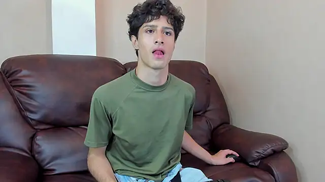 Snapshot of Xam_Collen chatting on 14, 12, 2025 Xam Collen online show from 14, 12, 2025