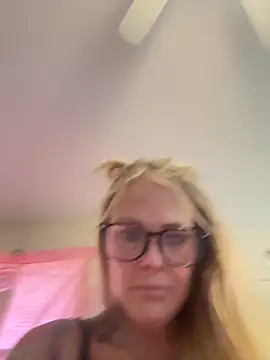 tattoobarbiexox online show from 2, 10, 2025