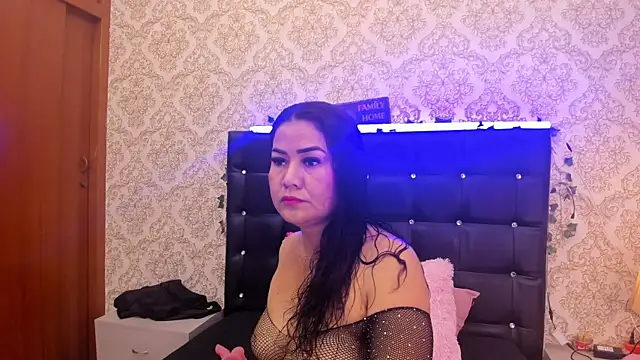 Selena Monroe  online show from 27, 9, 2025