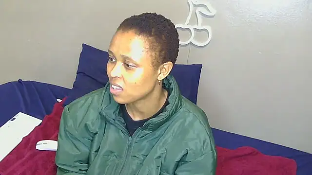 Serafynn online show from 1, 10, 2025