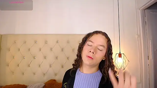 bycandy  online show from 14, 11, 2025