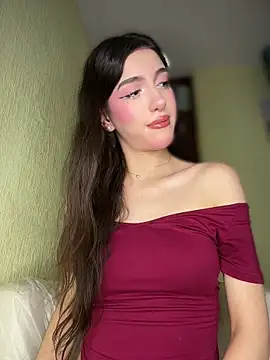 Emily-hottson online show from 21, 6, 2026