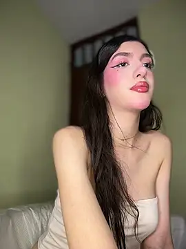 Emily-hottson online show from 15, 6, 2026