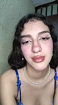 Emily-hottson online show from 6, 11, 2025