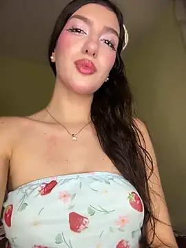 Emily-hottson online show from 25, 7, 2026