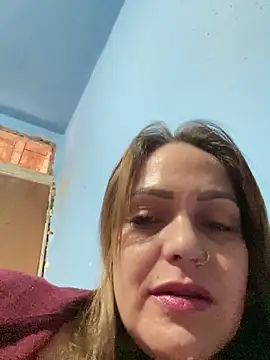 priscila luv online show from 18, 9, 2025