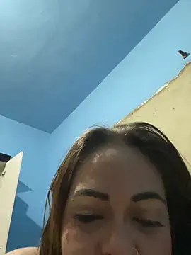 priscila luv online show from 6, 10, 2025