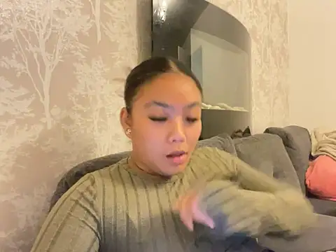 MissCherryyxox online show from 25, 9, 2025