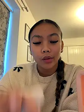 MissCherryyxox online show from 24, 9, 2025