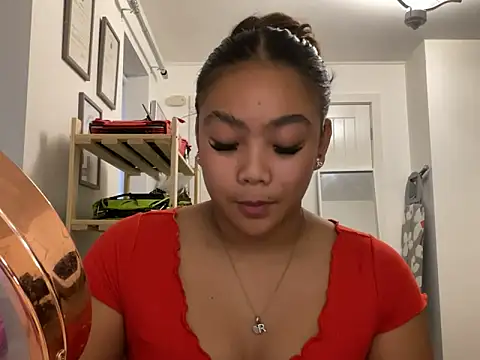 MissCherryyxox online show from 3, 10, 2025