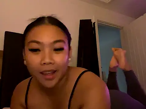 MissCherryyxox online show from 16, 9, 2025