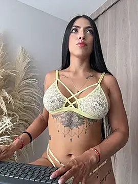 Snapshot of Celeste_Amber chatting on 18, 7, 2026 Celeste Amber online show from 18, 7, 2026