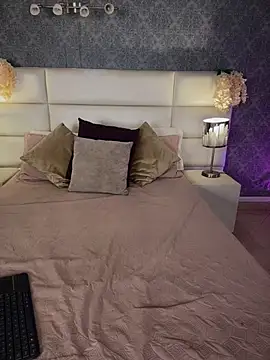 Celeste Amber online show from 10, 4, 2026