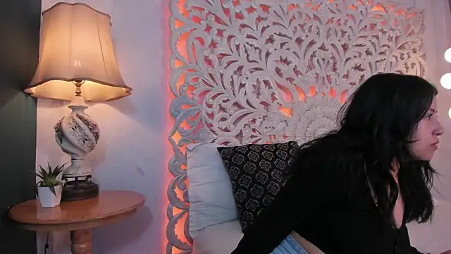 Sam collinss  online show from 10, 11, 2025