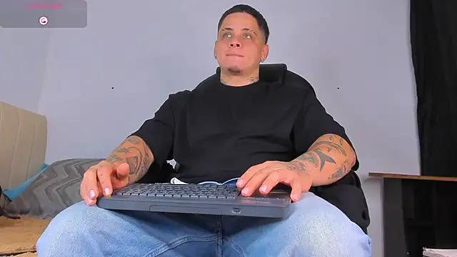 denis munera online show from 9, 10, 2025