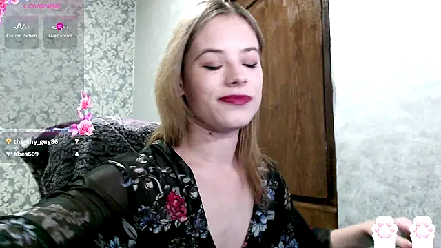 Kate  Loves online show from 30, 9, 2025