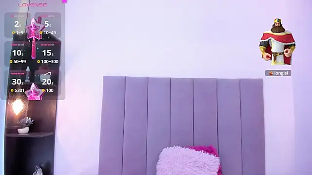 HoollyHendrix online show from 29, 10, 2025