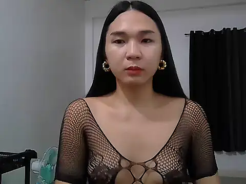 Snapshot of cumslut_selena69 chatting on 18, 5, 2026 cumslut selena69 online show from 18, 5, 2026