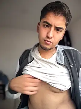 Snapshot of tomy_hot20 chatting on 11, 11, 2025 tomy hot20 online show from 11, 11, 2025