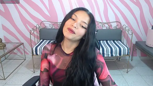 maddie  cute online show from 2, 10, 2025