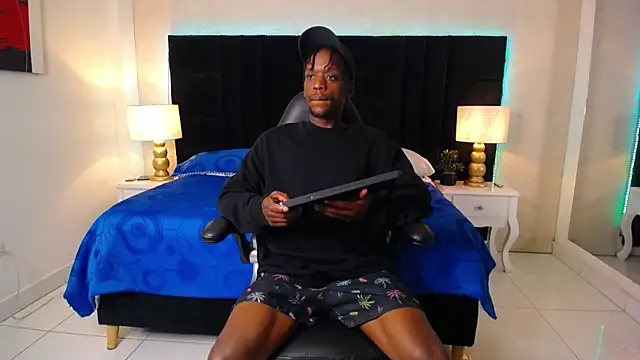 SkylerBigxxx online show from 14, 5, 2026