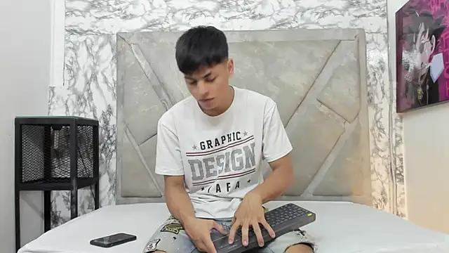 Logan Jhonson online show from 16, 10, 2025