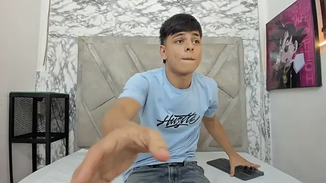 Logan Jhonson online show from 12, 11, 2025