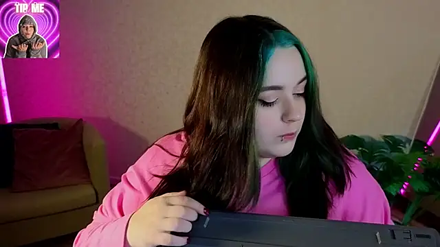 Mia R0ss online show from 7, 3, 2026