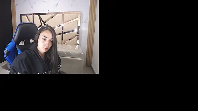 Maily a  online show from 16, 12, 2025