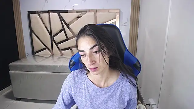 Maily a  online show from 29, 11, 2025