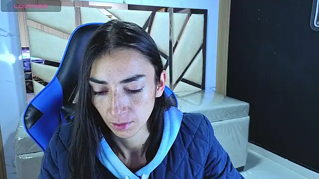 Maily a  online show from 9, 4, 2026