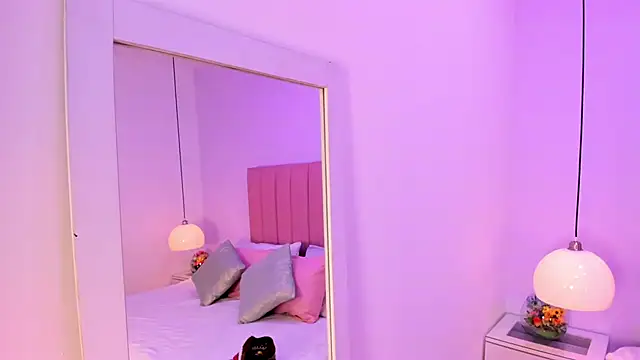 Amy Ferreira online show from 10, 10, 2025